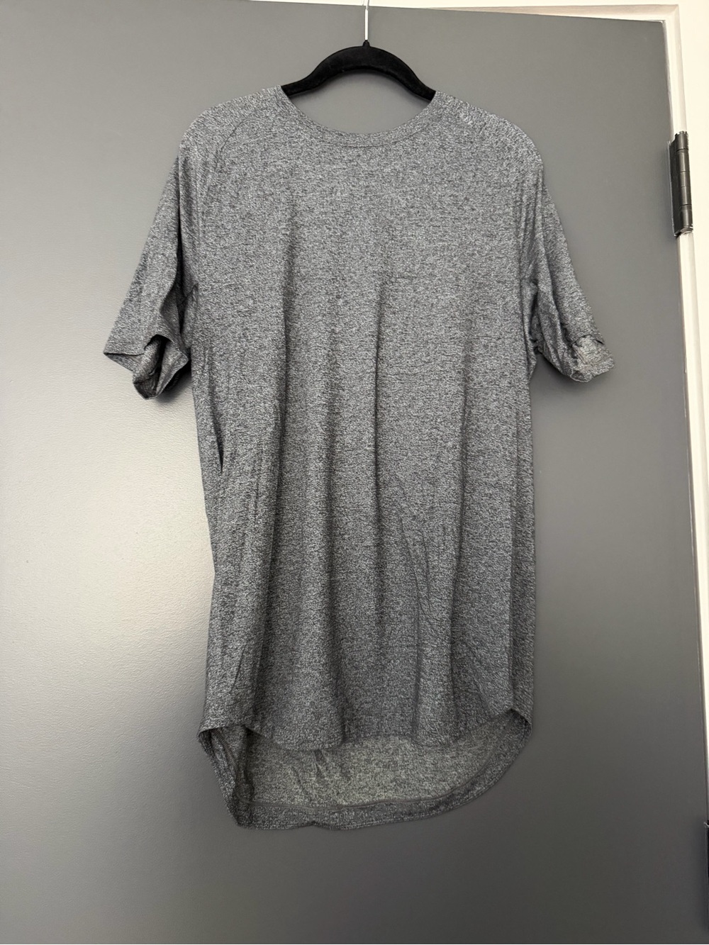 Lululemon Men’s Heather Charcoal Gray Short Sleeve Shirt